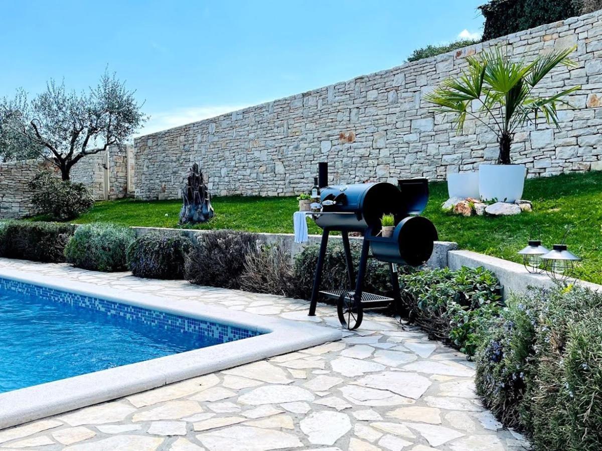 Villas Adagio Rojnići エクステリア 写真
