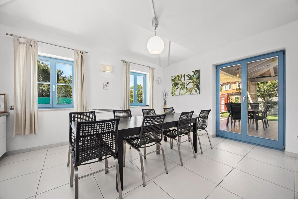 Villas Adagio Rojnići エクステリア 写真