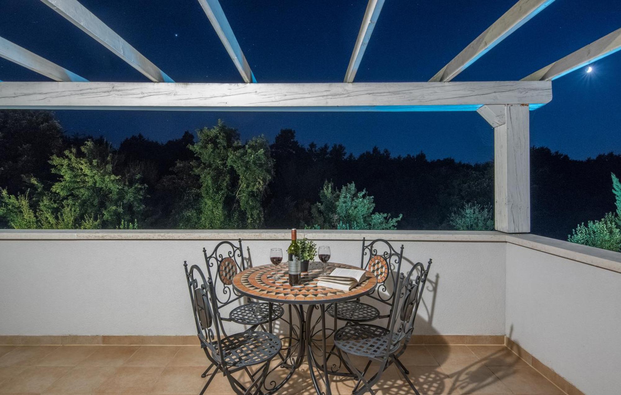 Villas Adagio Rojnići エクステリア 写真